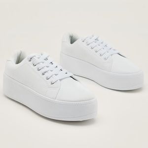 Nasty Gal Platform Round Toe Lace Up Sneakers Size 8